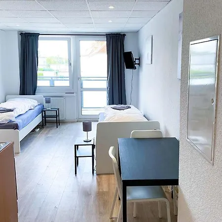 Perfekt Fuer Monteure & Geschaeftsreisende In Bitterfeld, Naehe Chemiepark & Industriegebiet Apartment Bitterfeld-Wolfen