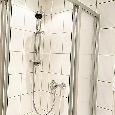 Apartment Perfekt Fuer Monteure & Geschaeftsreisende In Bitterfeld, Naehe Chemiepark & Industriegebiet *