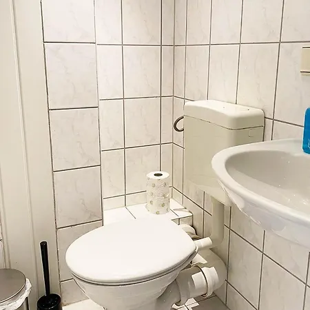 Perfekt Fuer Monteure & Geschaeftsreisende In Bitterfeld, Naehe Chemiepark & Industriegebiet Apartamento